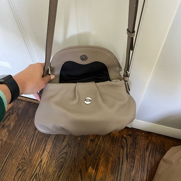 Marc Jacobs Leather Crossbody Purse - Picture 6 of 11